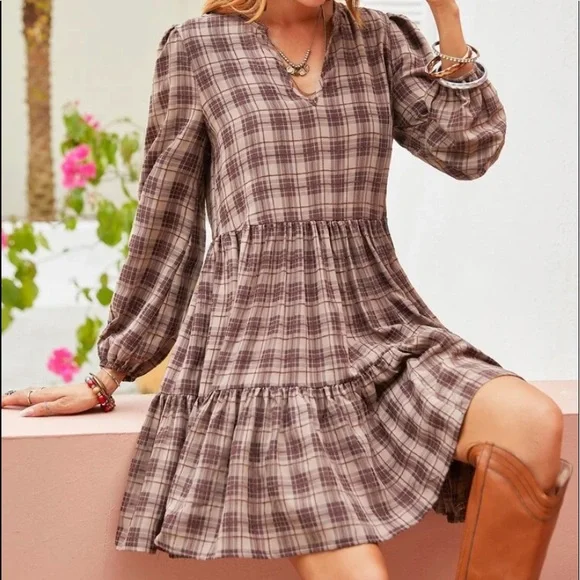 Plaid ruffle hem lantern sleeve blouse plum - Picture 7 of 16